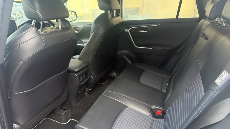 Toyota RAV4 2.5 VVT-i Hybrid Dynamic 5dr CVT 2WD Hybrid Estate